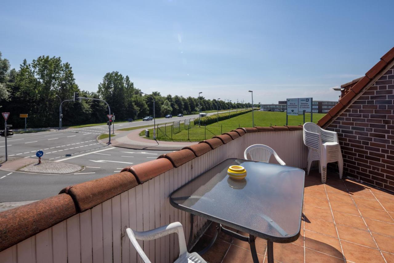 Gaestehaus Olympia Wilhelmshaven - Moderne Einzelzimmer Mit Eigenem Bad Fuer Monteure Schortens